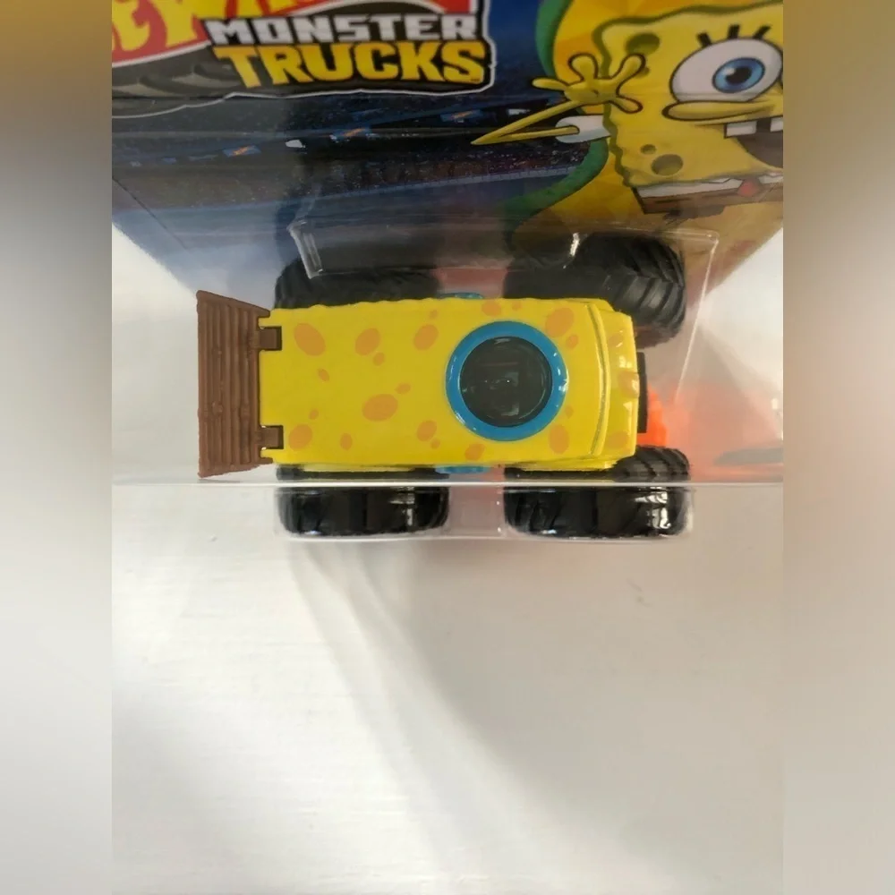 Hot Wheels Monster Trucks x SpongeBob SquarePants - BRAND NEW!!